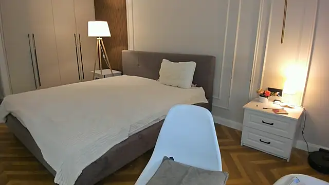 Missliiaa - squirt in doggy for u<3