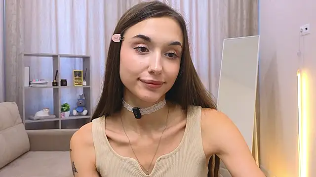 Belle_cute - open pussy+zoom