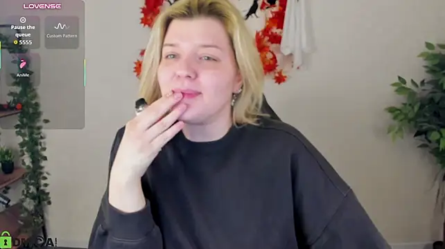 Michele_Greenn - Tease boobs