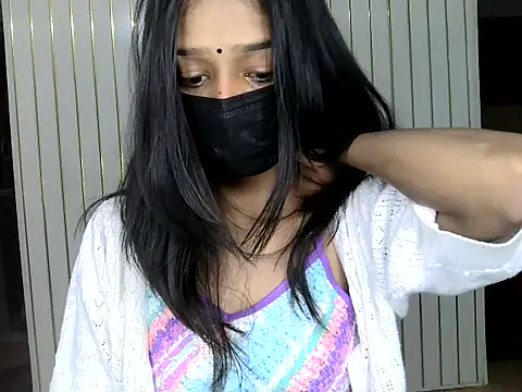 Sakshiii_Pathak - boobs show