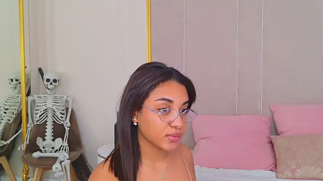 Luna_Cortier - breast weasel