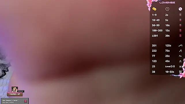Enigmaemerald - 🍬flash my Candy tits few seconds 🎃