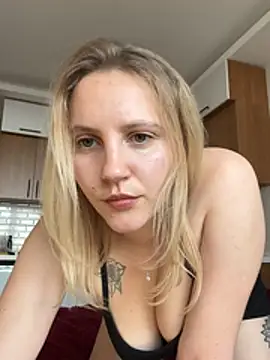 Ann_first_kiss - boob massage