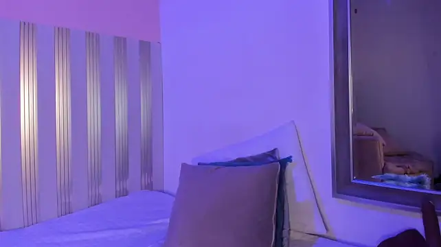 Nina_glow - I slowly remove my lingerie 🙈🔥