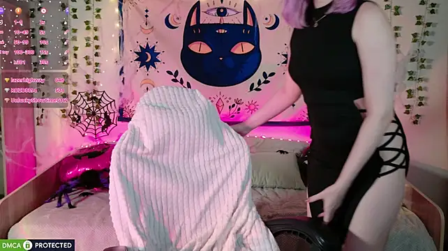Sakura_sakiyo - Lift up dress and massage boobs😍
