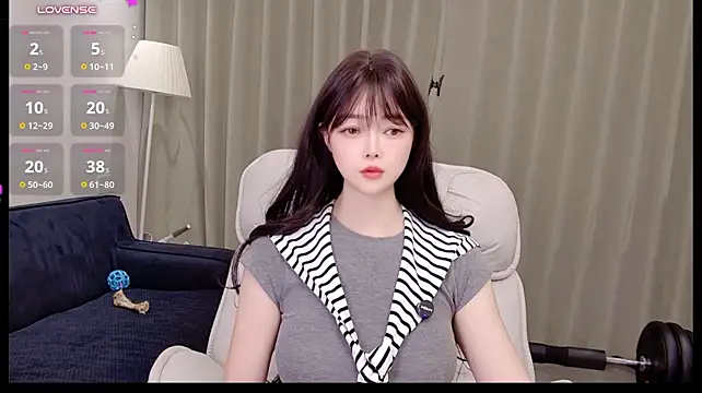 Uikyy1 - 我的愿望很小就四个字 不劳而获哈哈