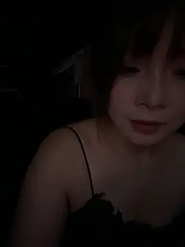 Xiaoqiao_ss - 咖啡厅脱上衣5min