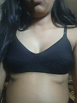 HOT_KAJAL_11 - Boobs oil show
