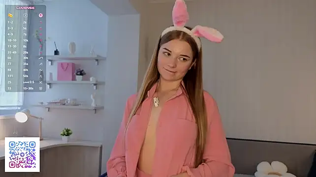 RosamariaBreeding - Touch my pussy through my panties