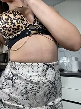 CurlyLara - 🥵Naked+VIDEO FOR LAST TIP