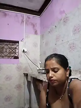 Aapki-bhabhiii - full c2c nude call with Face