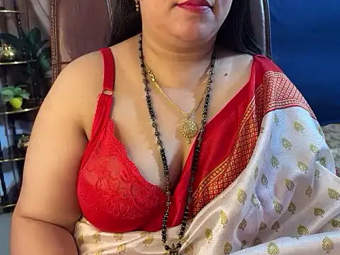 Curvy_Vincy4 - MAKE MY KARWACHOUTH SPECIAL ❤️