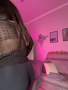 LushBySofa - PUSSY PLAY OUTSIDE