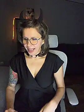 LinaMalinaz - to spoil me