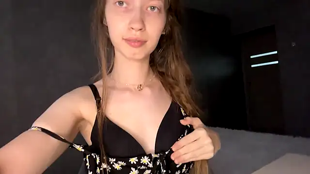 Emily_Mur_ - Eye contact
