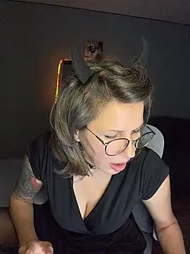 LinaMalinaz - to spoil me