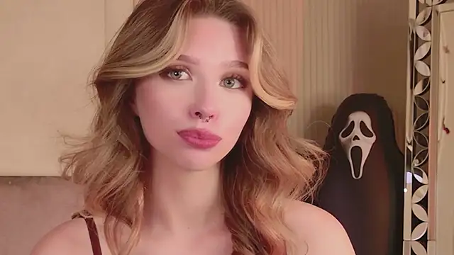 Sierra_Fane - HAND BRA VR