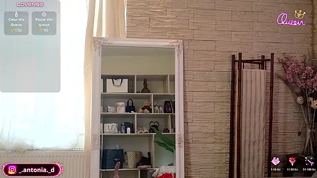 Bella_Posh - Happy pussy, happy life!