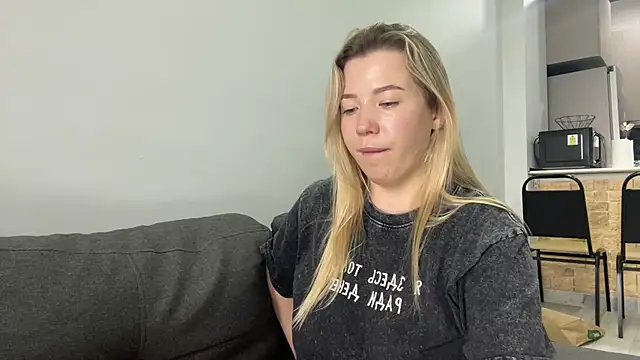 Alyrasun - oil on my boobs
