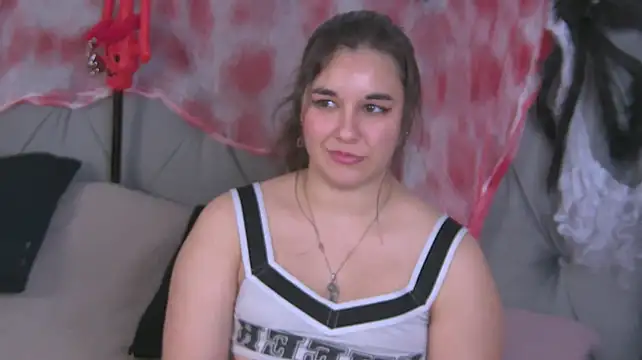 LolaButtie - BLOWJOB DILDO