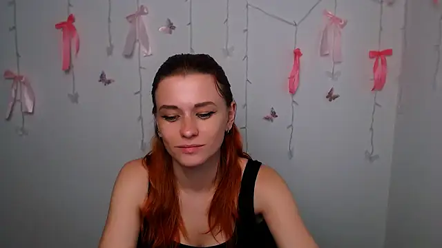PeppyMia - sexy dance + slap on as