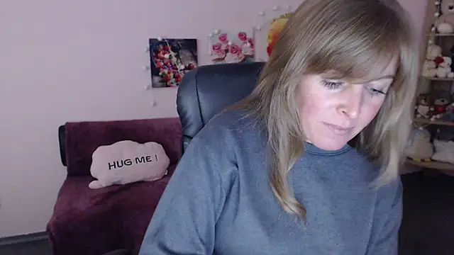 Hot_Milady - I'm saving money for a new chair.