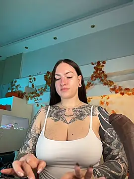 Tattitude_ - Topless 10 minutes