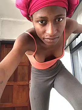 Caramel102004 - Get naked outside