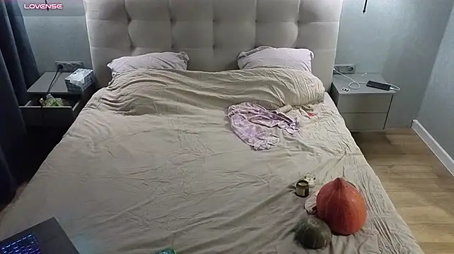 MilaaMilaa - doggy style