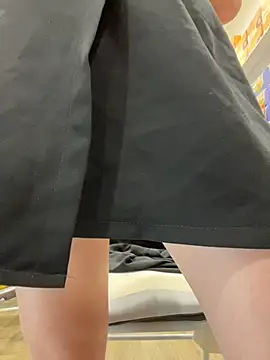 Sneaky_Cumshoot