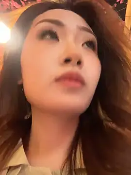 Yomi009 - 户外茶馆小穴特写😳
