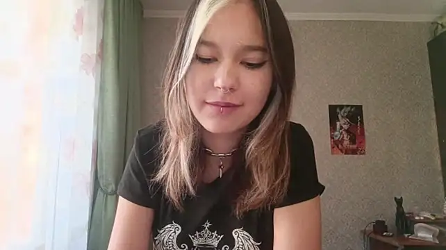 LediLison - show my cute panties
