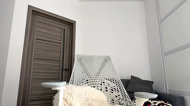 MonaBurn - HOT oil show+hard slap ass