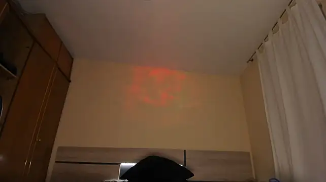 Stefany_miller77 - ride dildo in bed + 3 min control toy