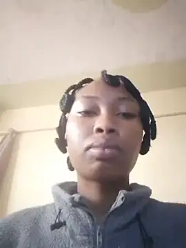 Nasty_boo_boo - spoil the queen