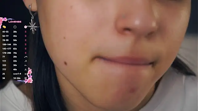 CourtneyBasbas - sensual finger licking
