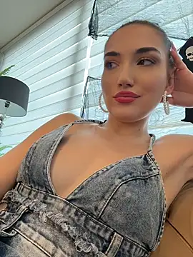AliceSchuster - Spank and twerk