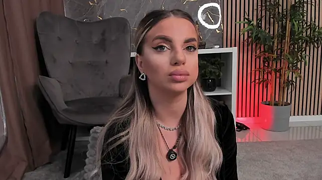PearlPlenty - Spank that ass x5🍑