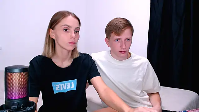 Juliaanddima - Get naked