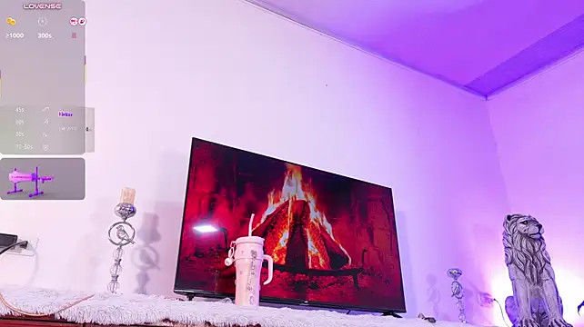 Lara_giraldo - ONE FINGER IN ASS
