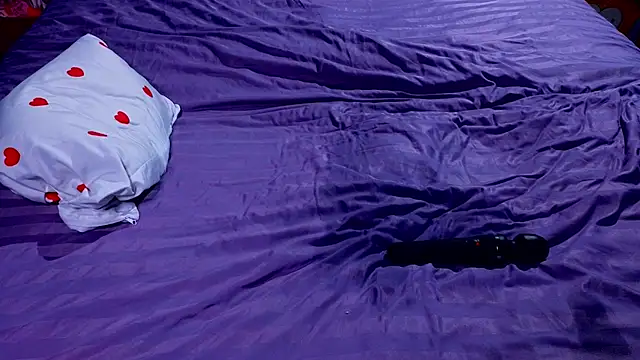 AmyLindsey - 💜rub pussy with+toy control 1 min💜