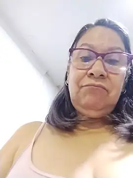 Victoria_wayne - remover bragas