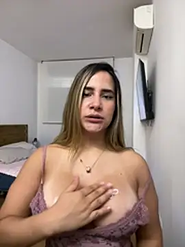 MarianaStar_ - You’re sexy Mari🤤🤤🤤