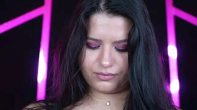 EssenaMonroe - Last Tipper Gets 8 Min Of Lush Control