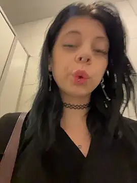 LishuMeow - DOGGY AND SPANK ASS TILL RED IN MALL