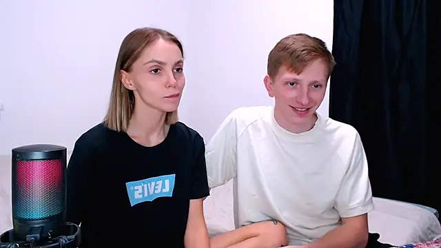 Juliaanddima - Get naked