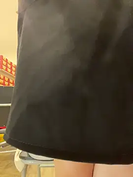 Sneaky_Cumshoot