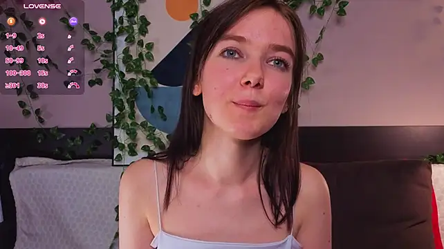 NylaVeyne - 💜💜show the bottom of my breast💜