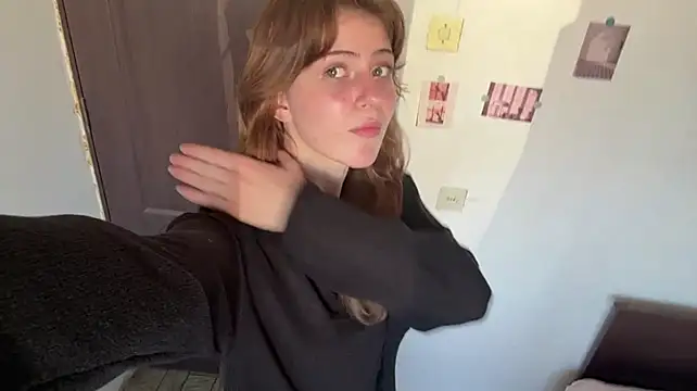 RolandeRohrs - Gently bite my little finger close up😁