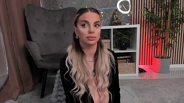 PearlPlenty - Spank that ass x5🍑